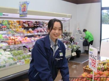 明るく清潔な店内は居心地抜群！快適にお仕事できます★
気さくなスタッフばかりなので、スグに馴染めますよ♪