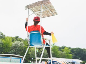 ＼夏限定の高時給バイト／
毎年学生・フリーターさんメインに活躍中★夏の思い出作りにも(/・ω・)/♪※写真はイメージです