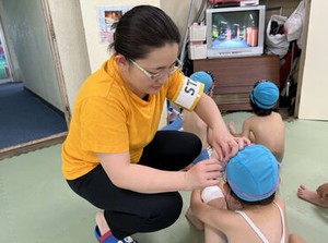1日3.5hの勤務◎
短時間での勤務なので、
気軽にスタートできます★
ただいま月・水曜日に働ける方を急募中！