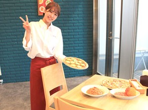 ＼スタッフ同士なかよし！／
『なじめるかな…』と不安になる心配なし♪
居心地がいいから初バイトにもピッタリ！